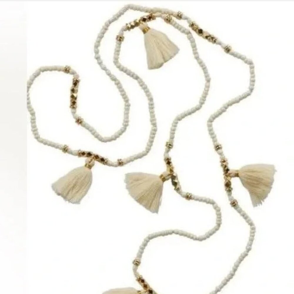 EUC - India Hicks No Hassle Tassle Necklace in White